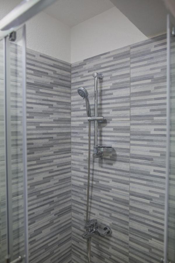 Serious Job Apartment Дубровник Екстер'єр фото