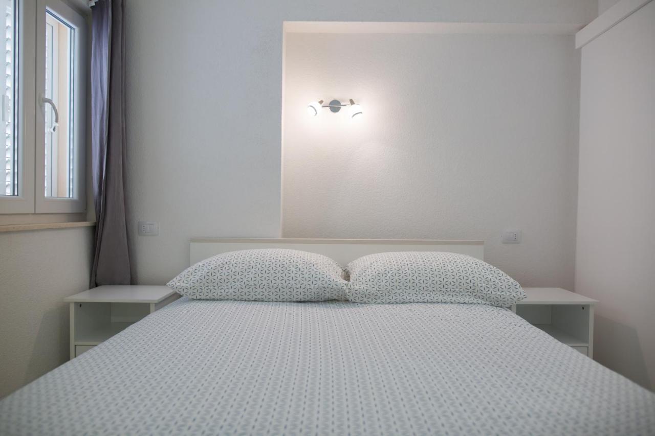 Serious Job Apartment Дубровник Екстер'єр фото